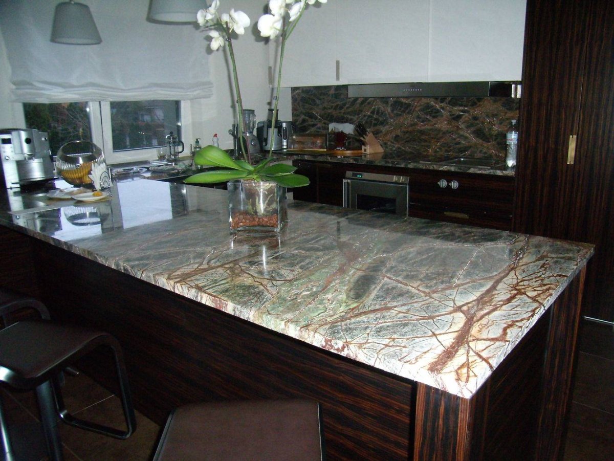 Бидасар Грин столешница