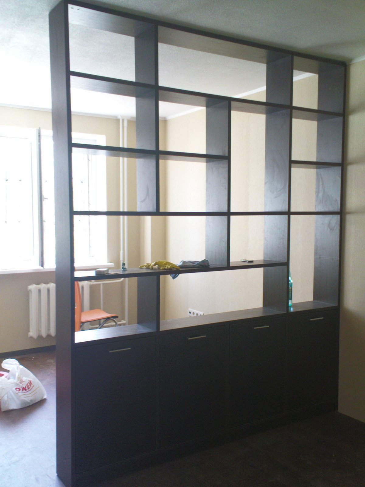 Стеллаж для разделения пространства