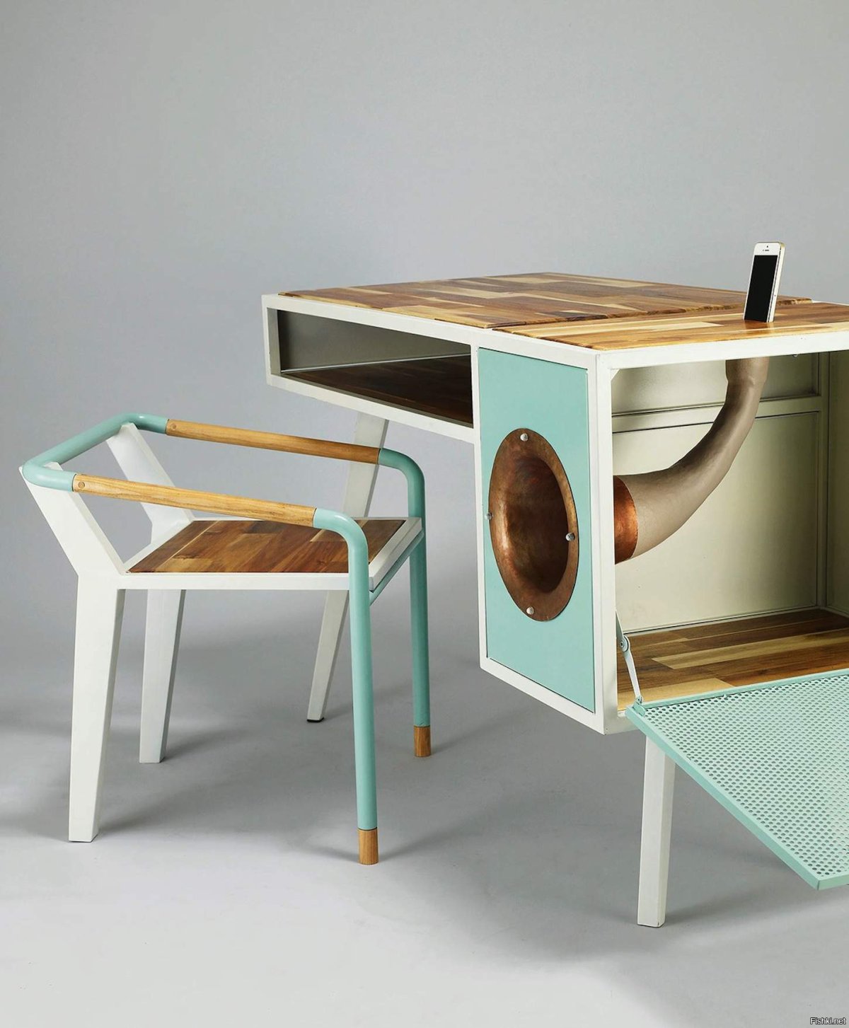 Необычный стол дизайнерский