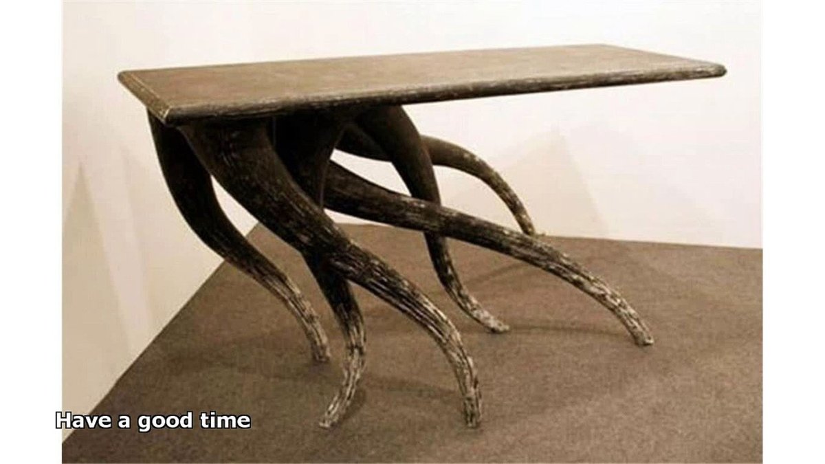 Стол необычной формы