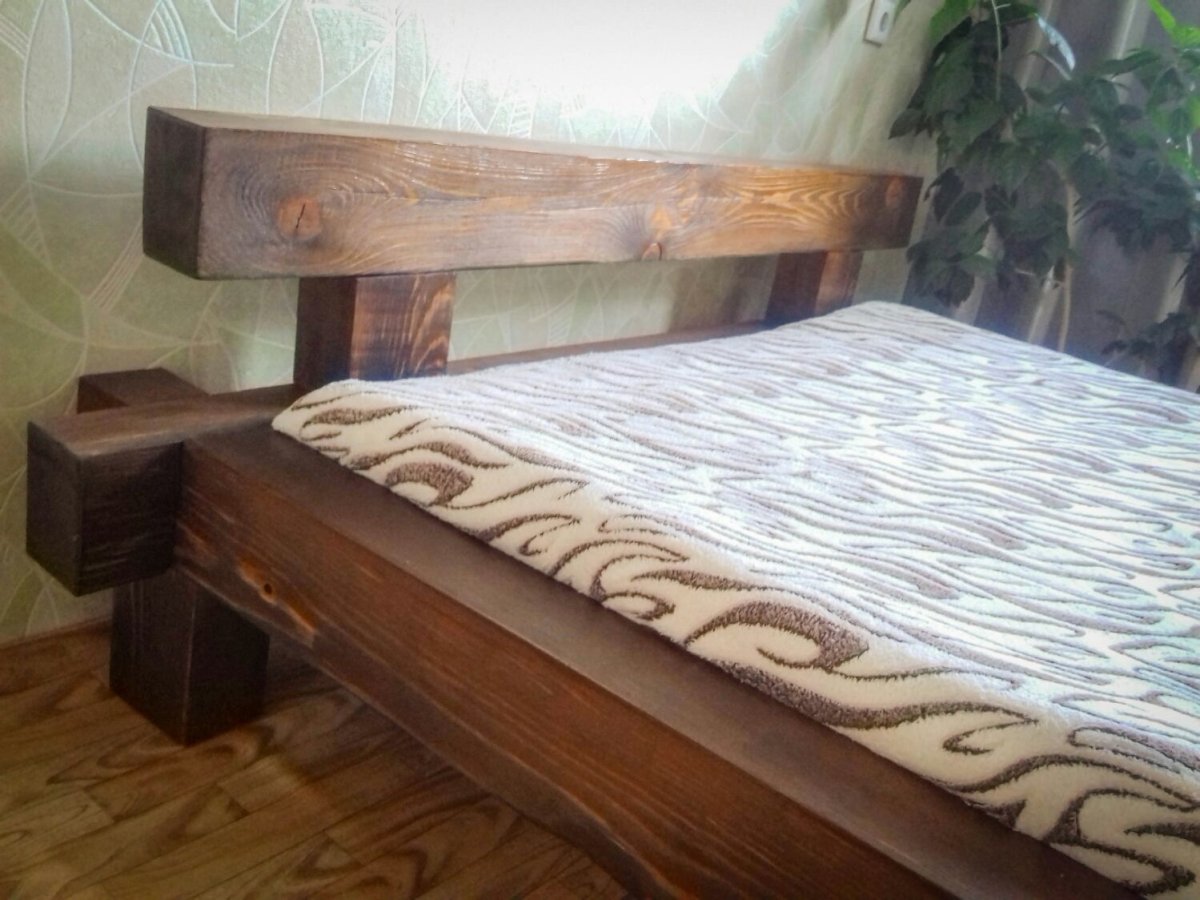 Оригинальные деревянные кровати