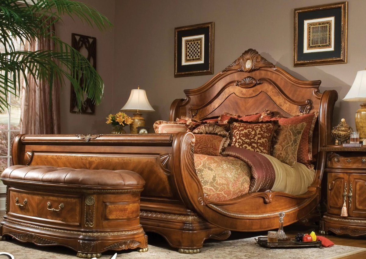 Красивая дорогая мебель