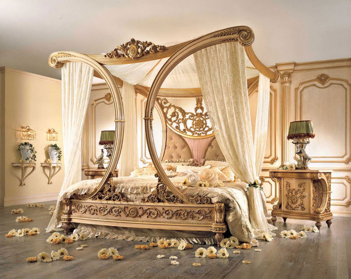 Королевская кровать Riva Raffles