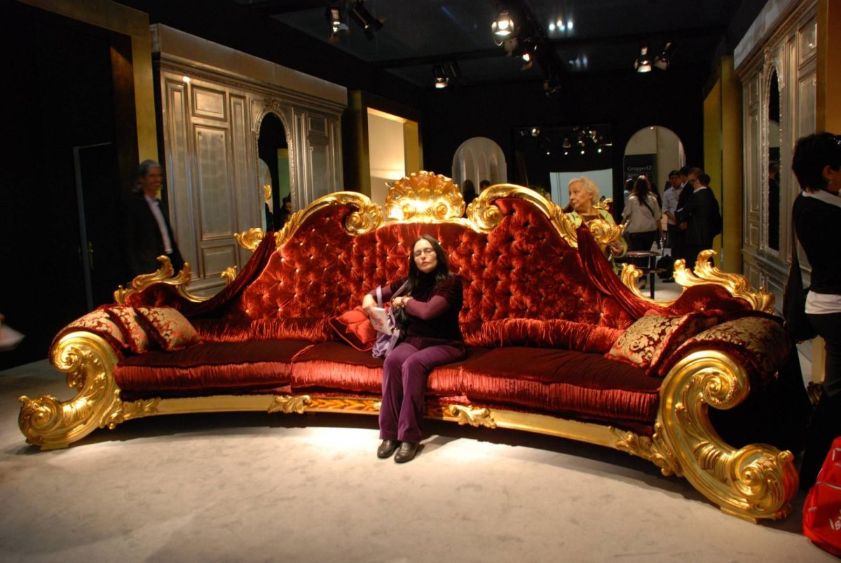 Очень дорогая мебель