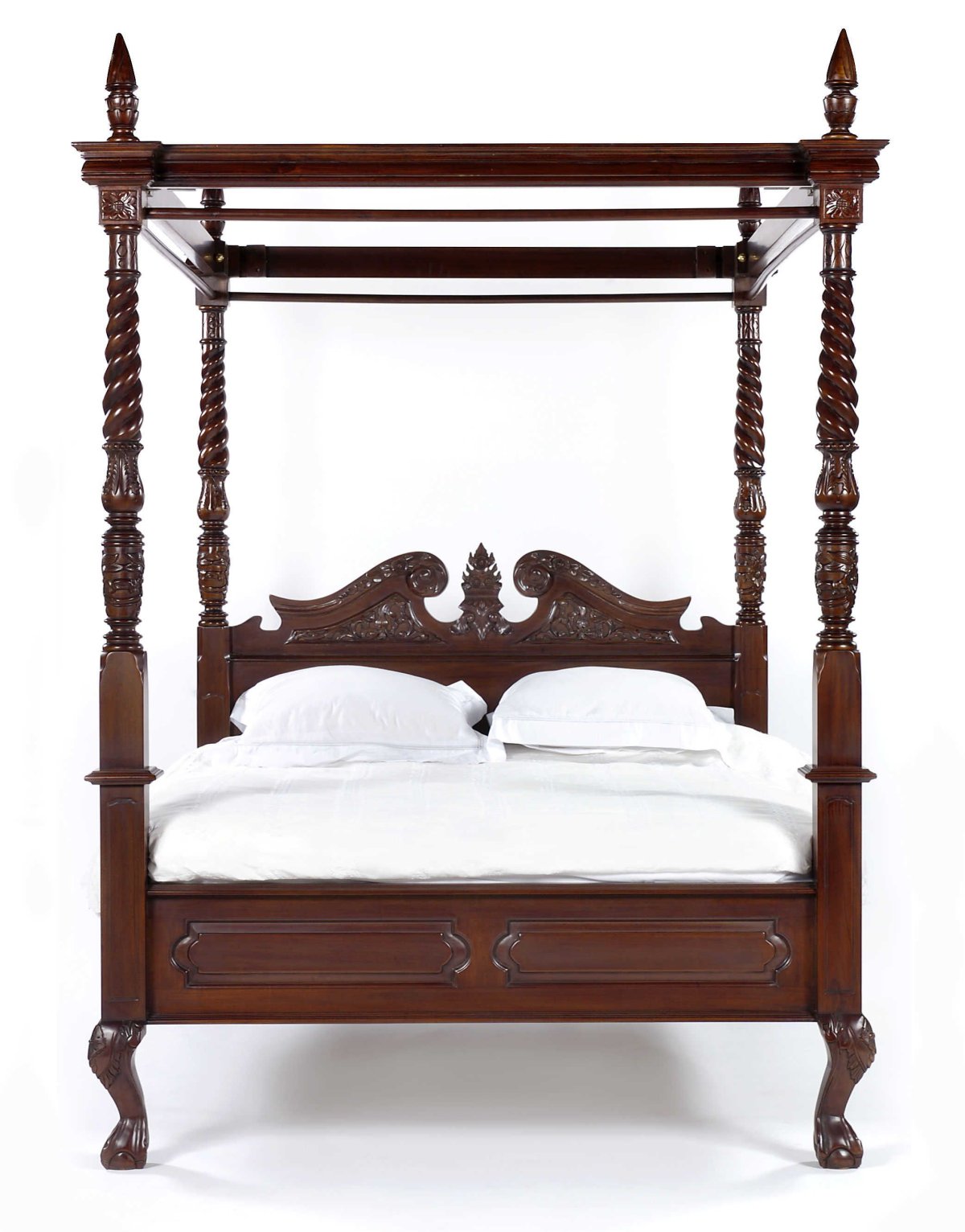Кровать Кинг сайз с балдахином деревянная