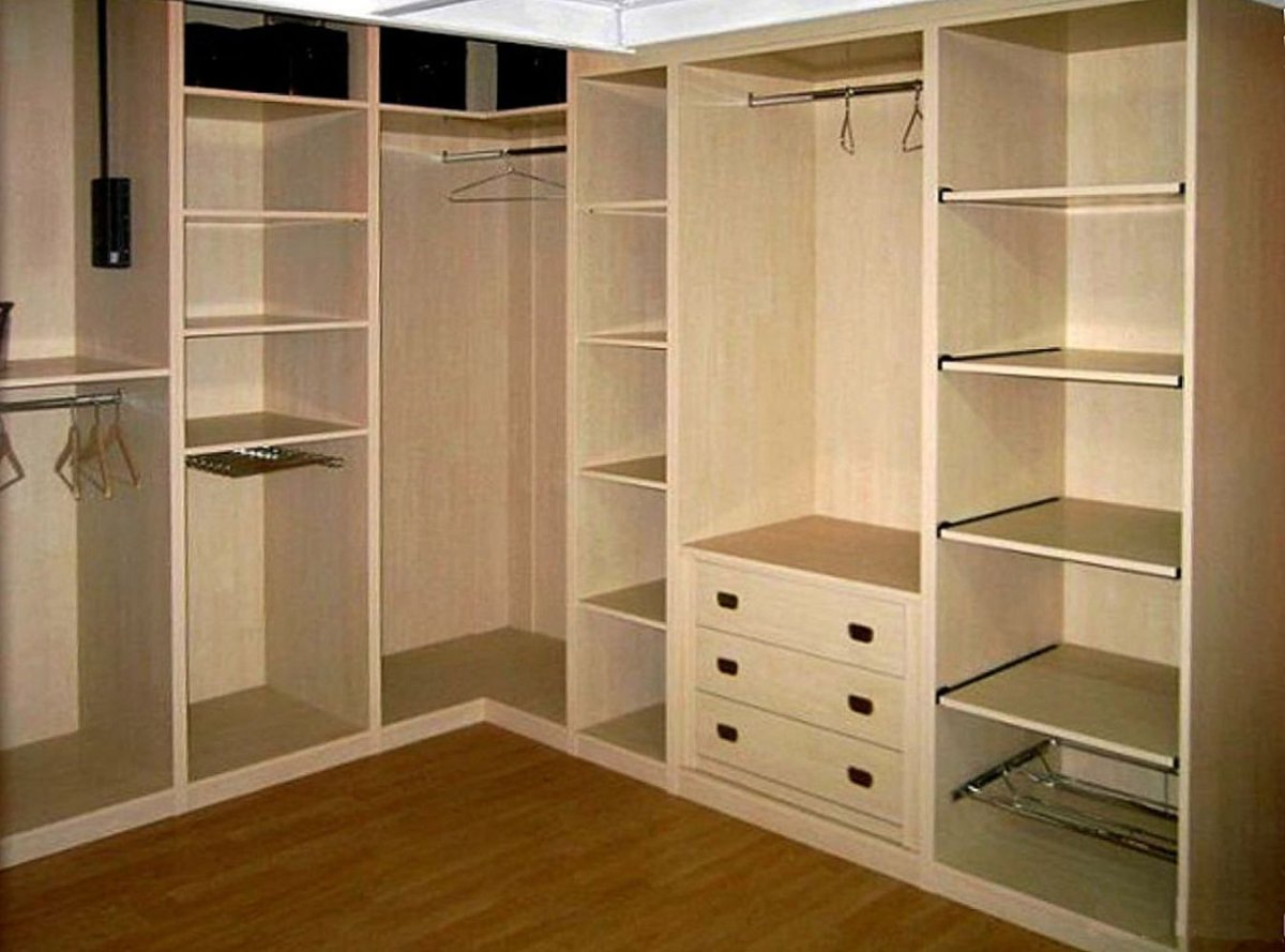 Гардеробная угловая встроенная