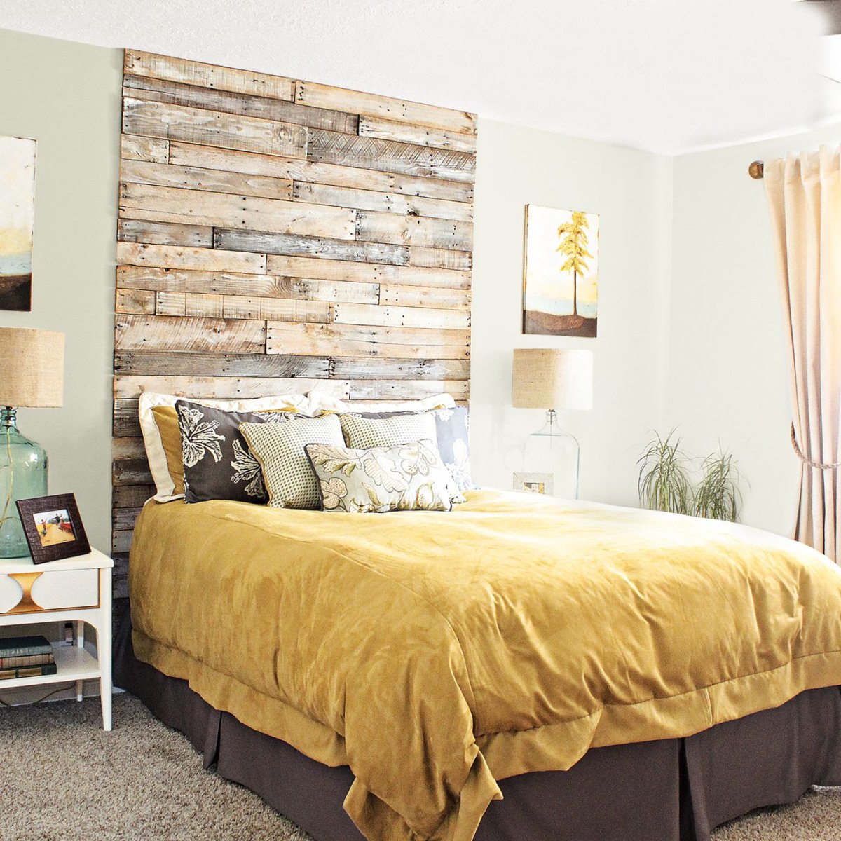 Декор изголовья кровати