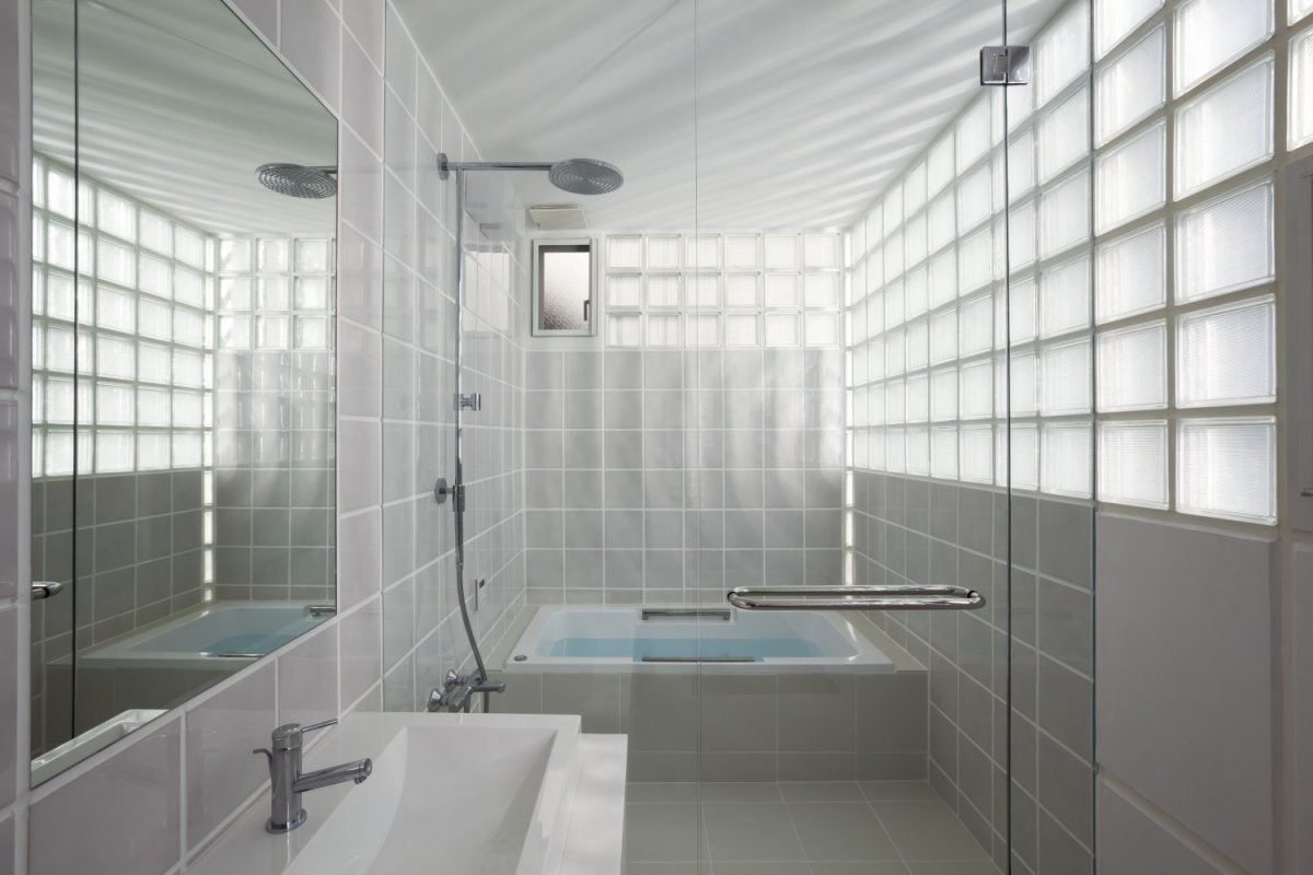 Душевая перегородка из стеклоблоков