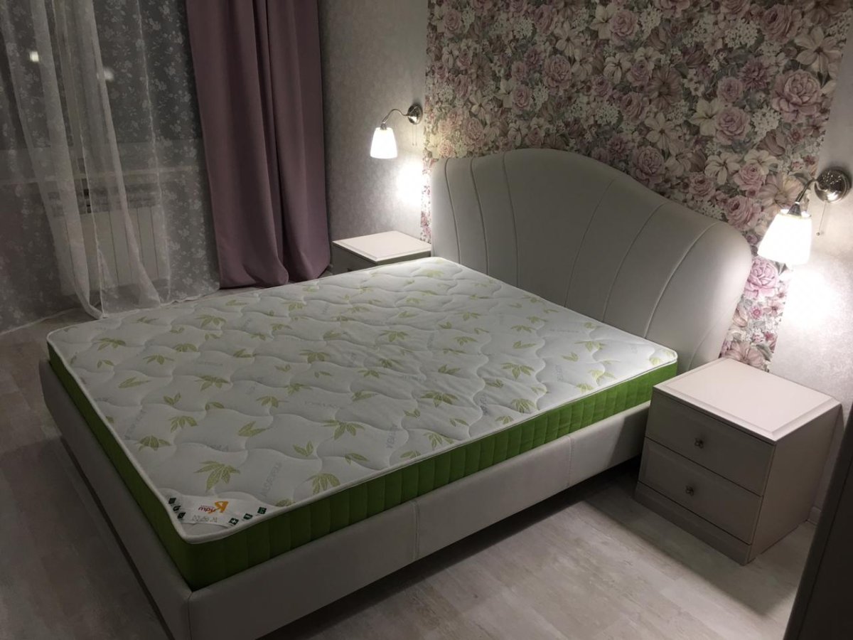 Три я кровать Сабрина