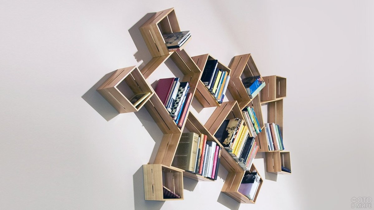 Необычные деревянные полки