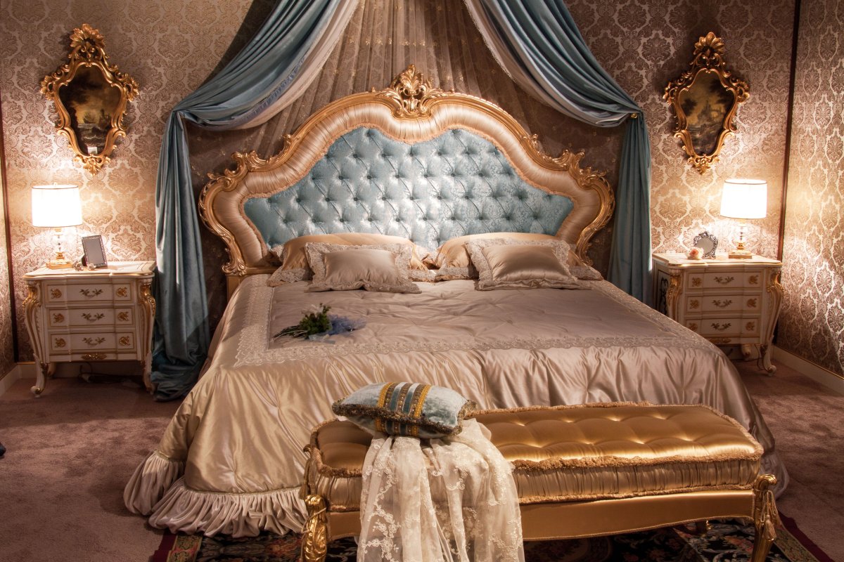 Королевская кровать для коллажа