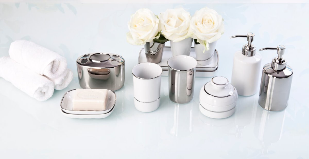 Дизайнерские аксессуары для ванной комнаты и туалета