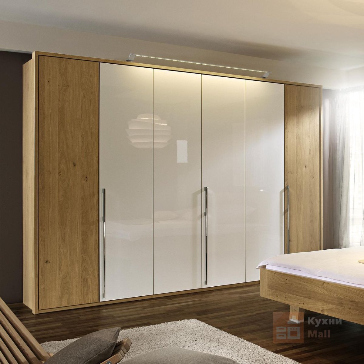 Встроенные распашные шкафы