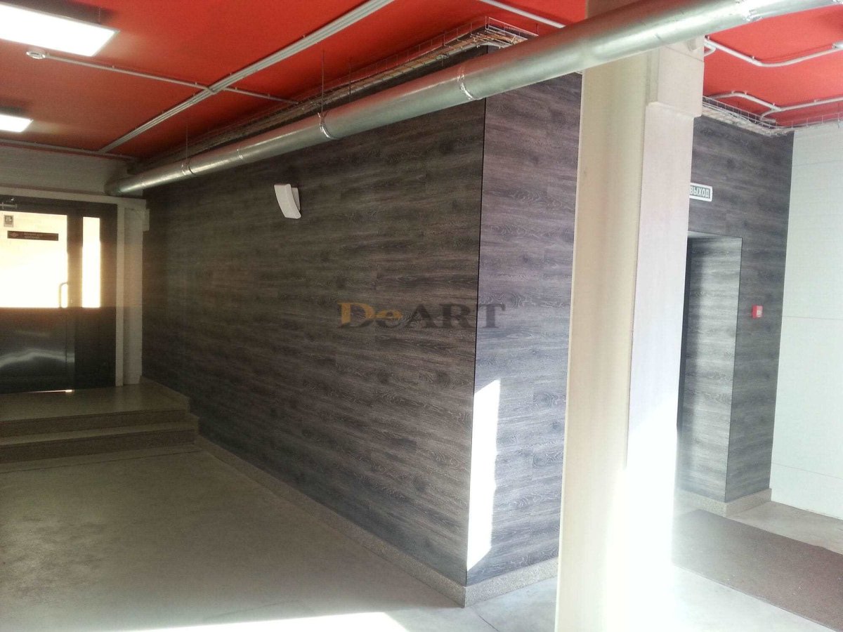 Стены обшитые кварц винилом