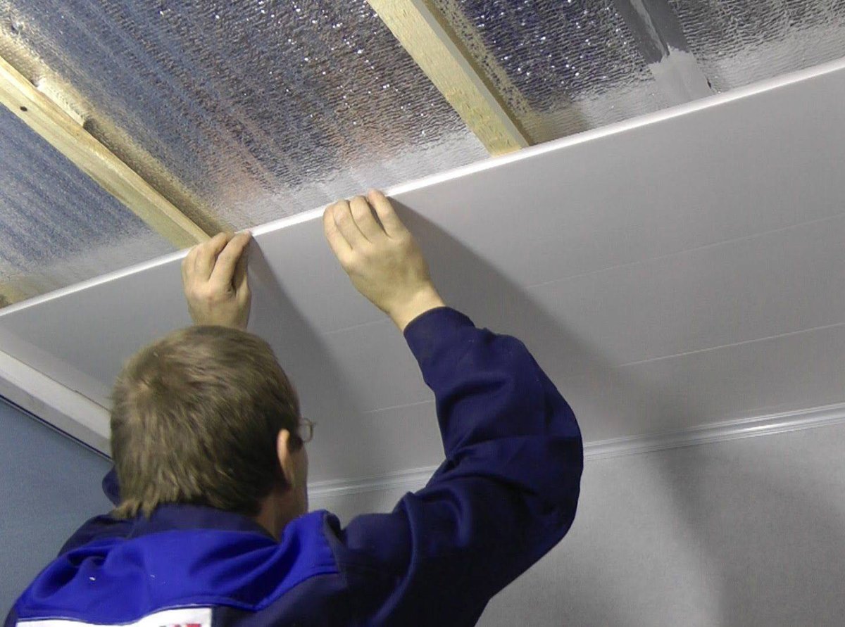 Пластиковые панели для потолка