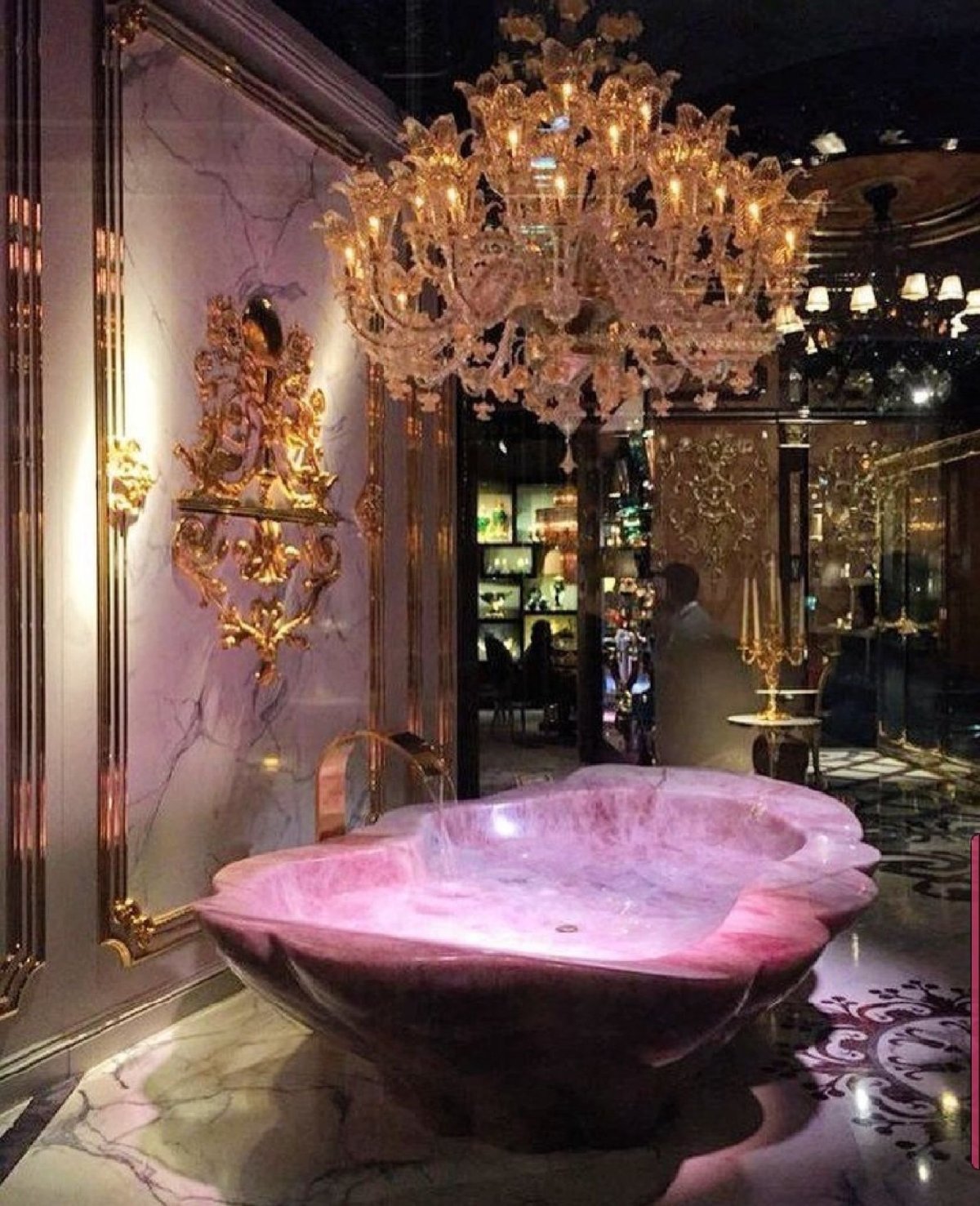 Дорогие Ванные комнаты