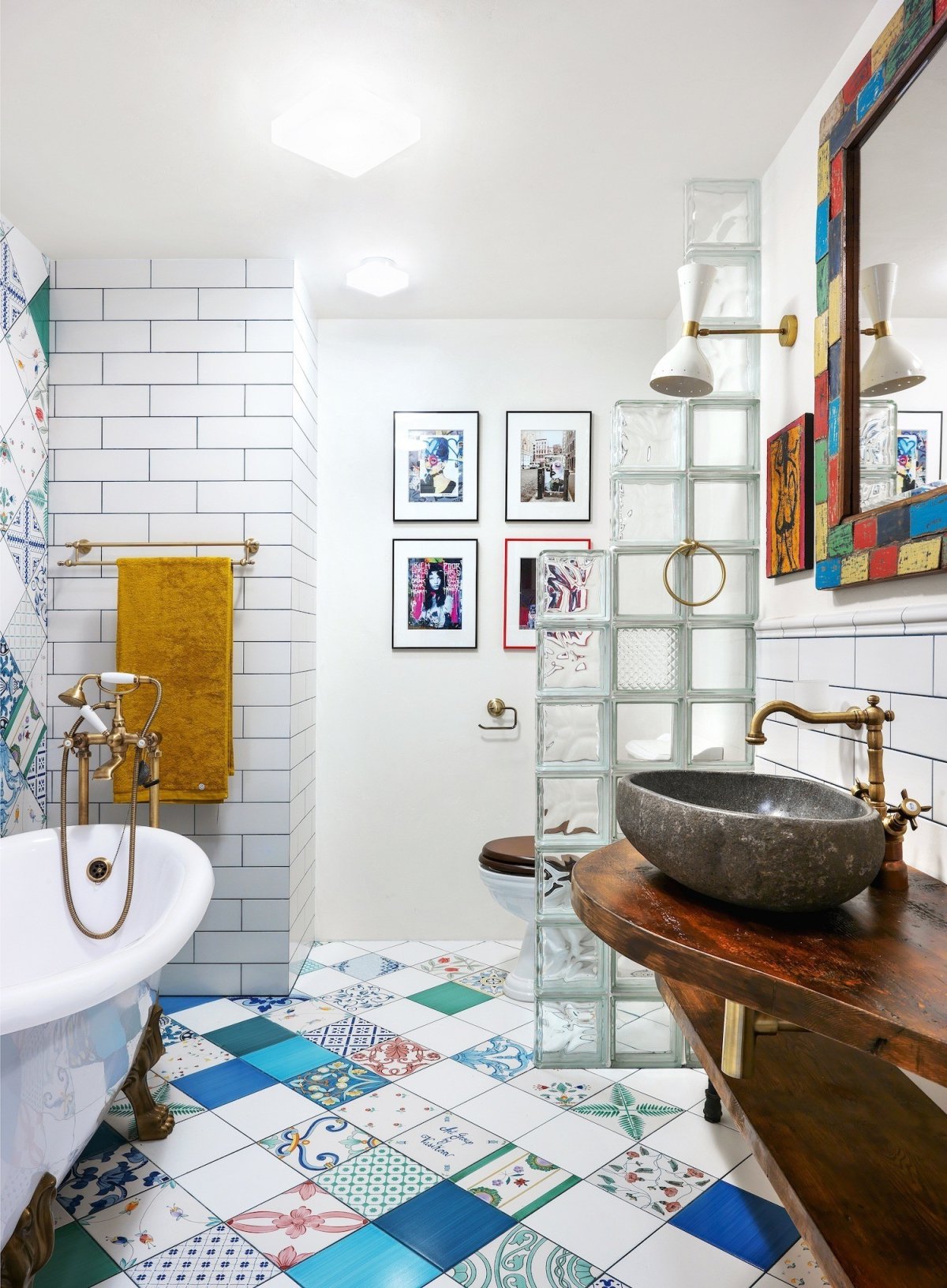 Пэчворк в интерьере ванной