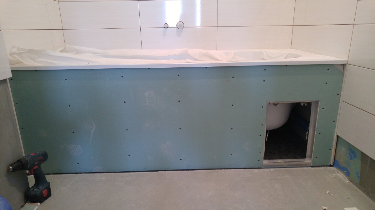 Лючок для экрана под ванну