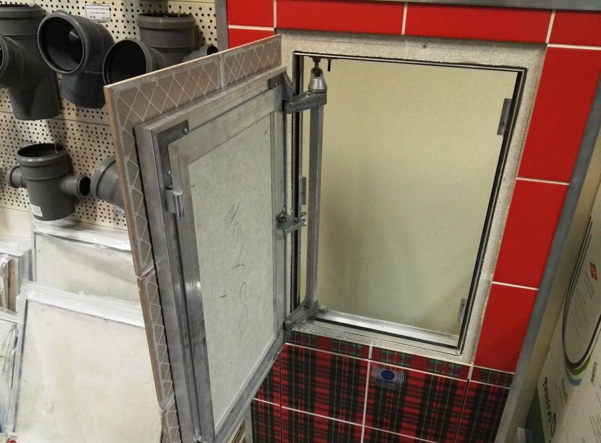 Люк ревизионный под плитку 20x70