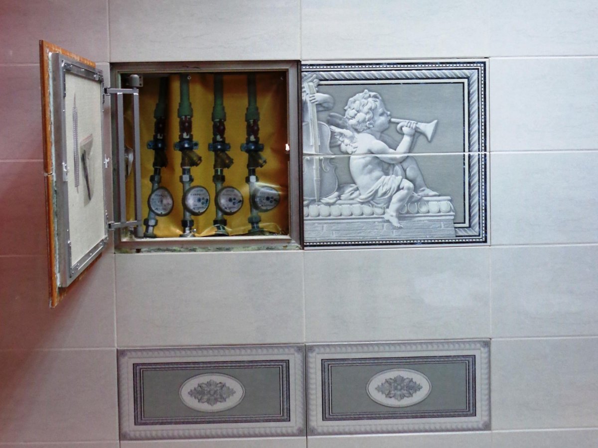 Люк под плитку Люкер д 20/40