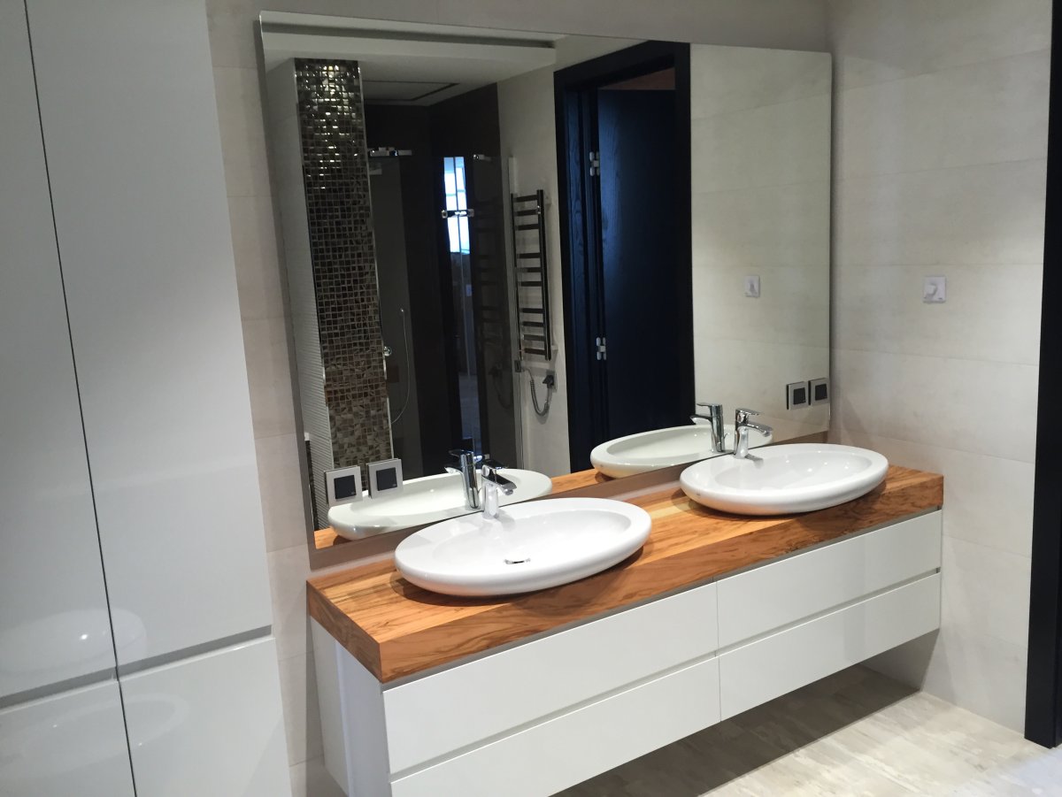 Столешница под раковину в ванную комнату