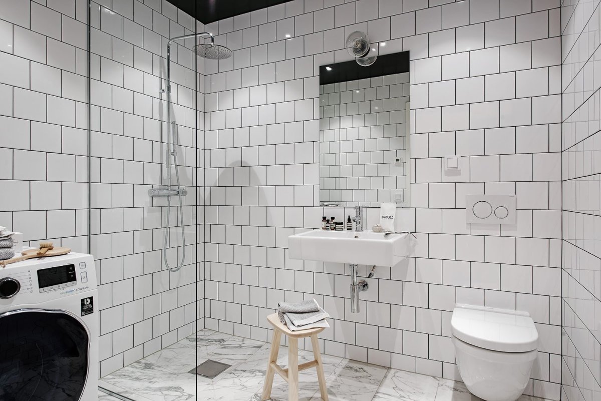 Белый кафель с черной затиркой