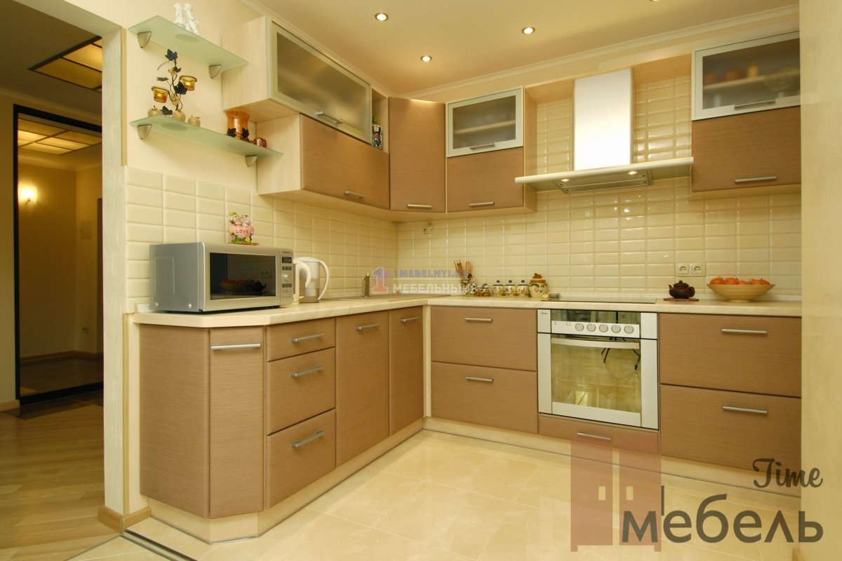 Кухня угловая бежевая