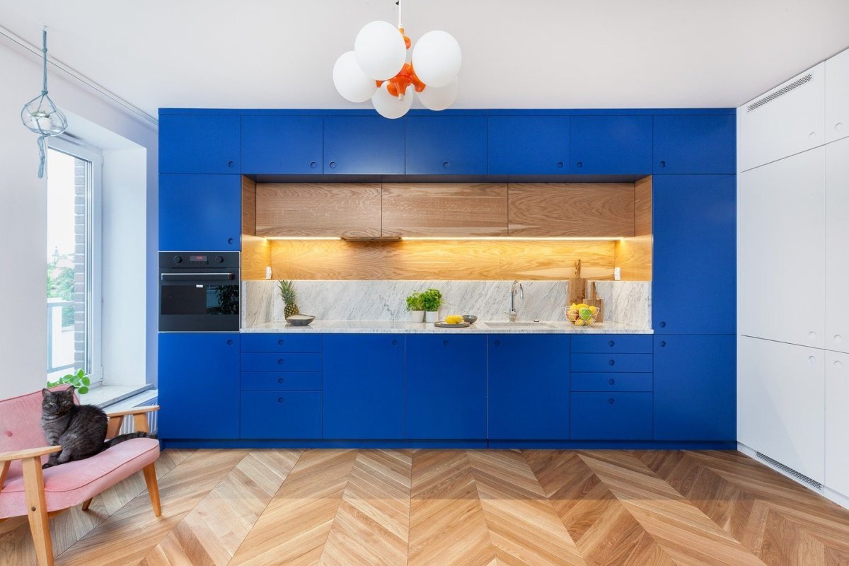 Синие кухни