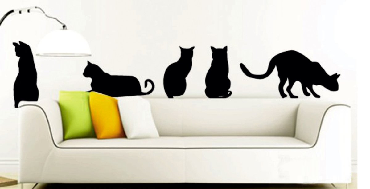 Трафарет на стене в интерьере