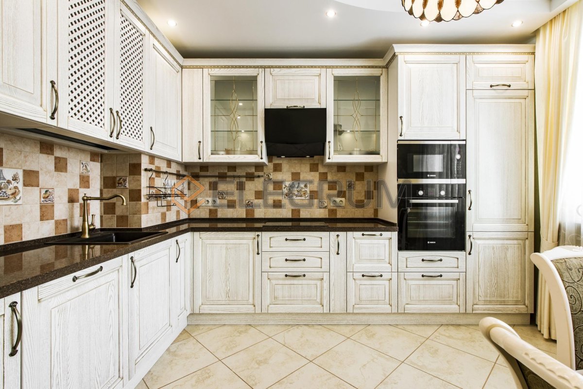 Кухни классика светлые угловые