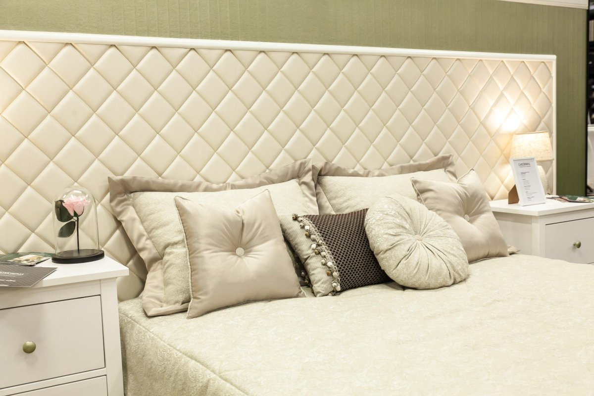 Стеганные обои Chester Wall