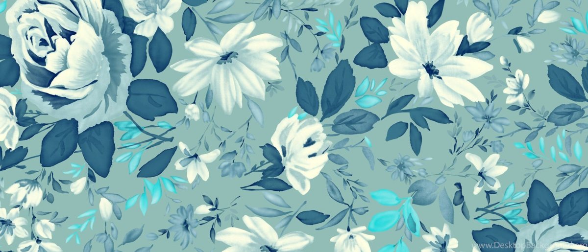 Цветы на голубом фоне