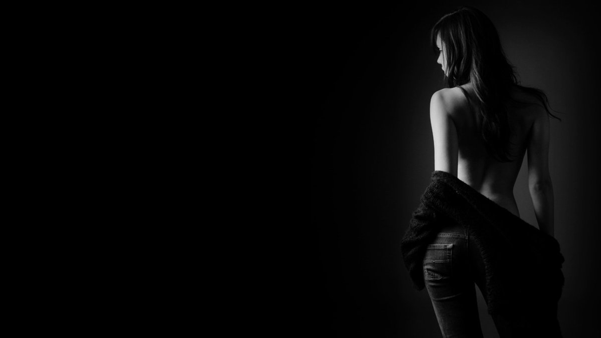 Обои темный фон