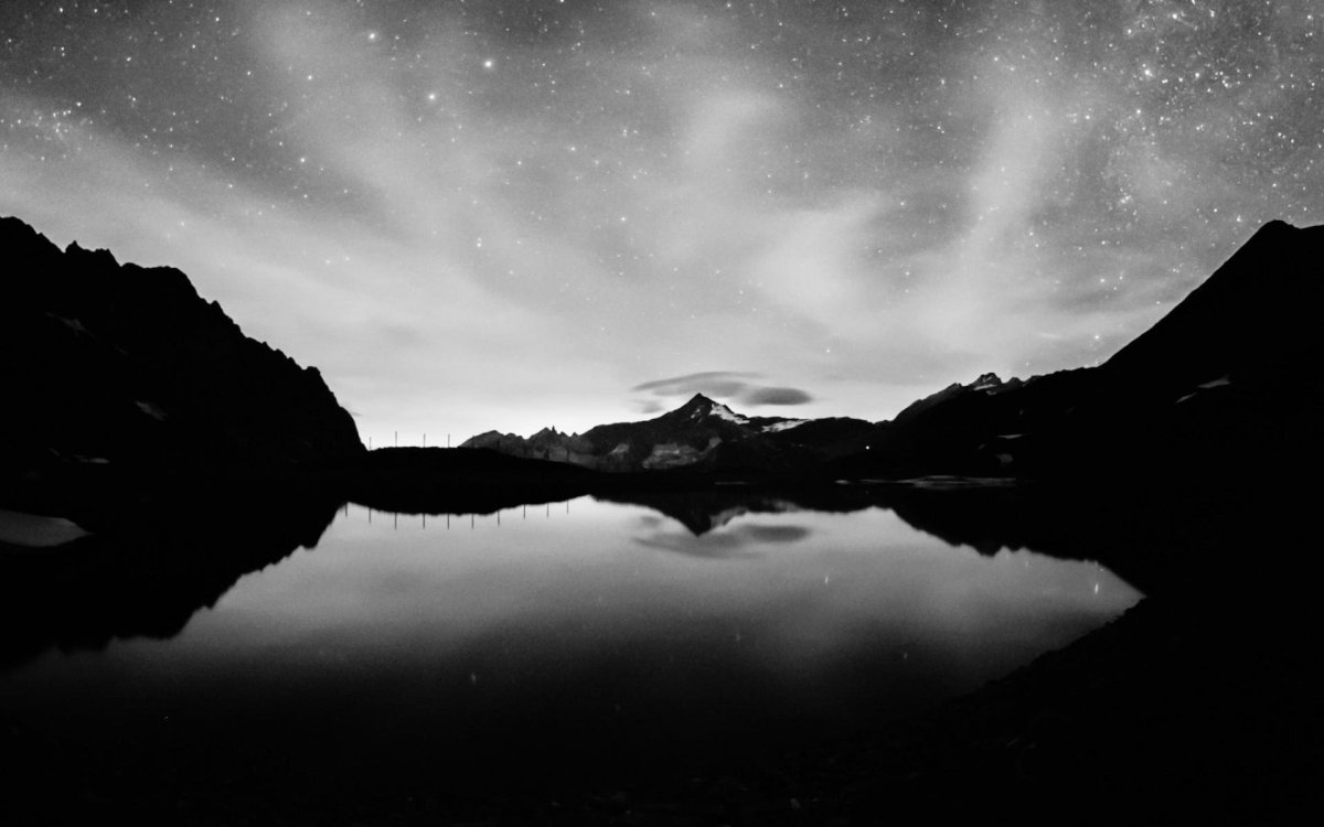 Темные обои