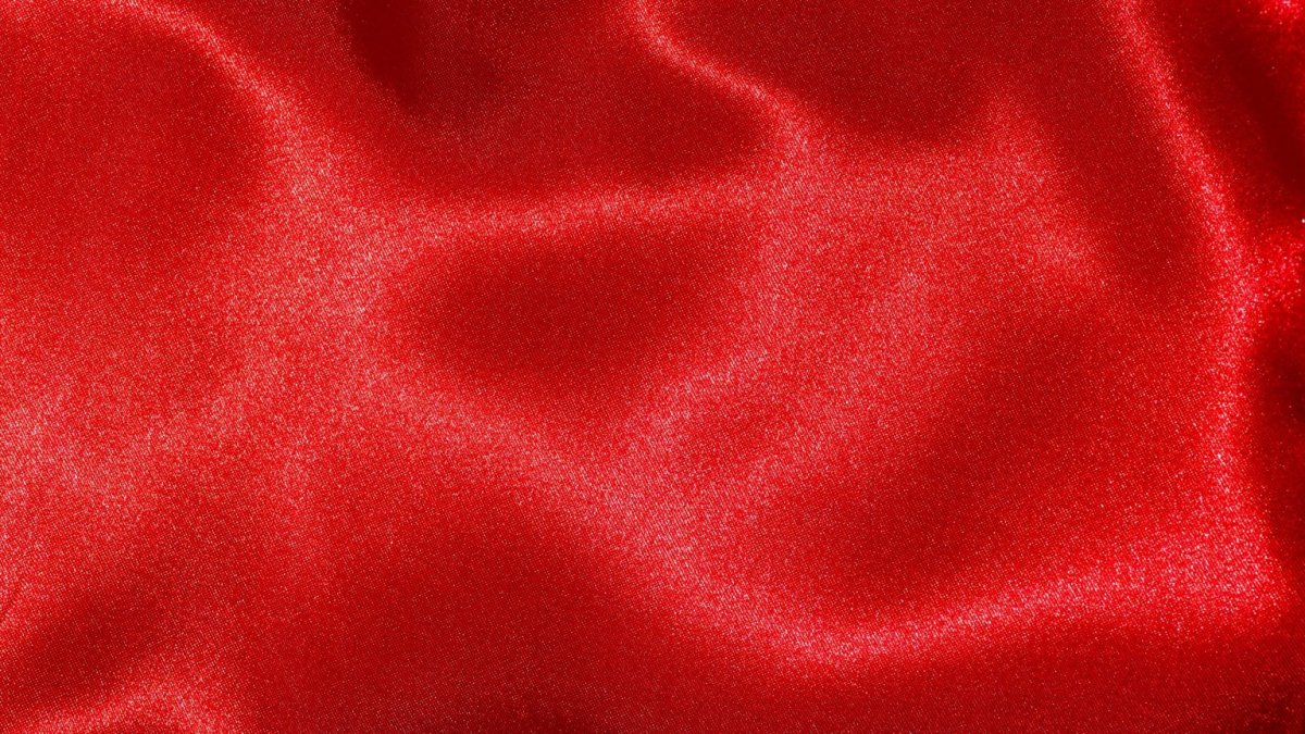 Красная бархатная ткань