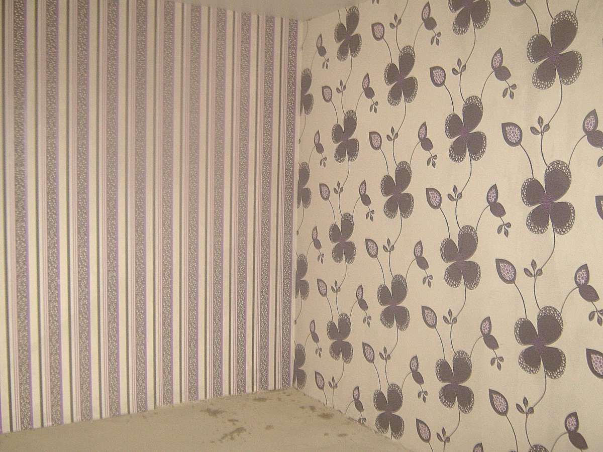 Комбинированная оклейка стен обоями