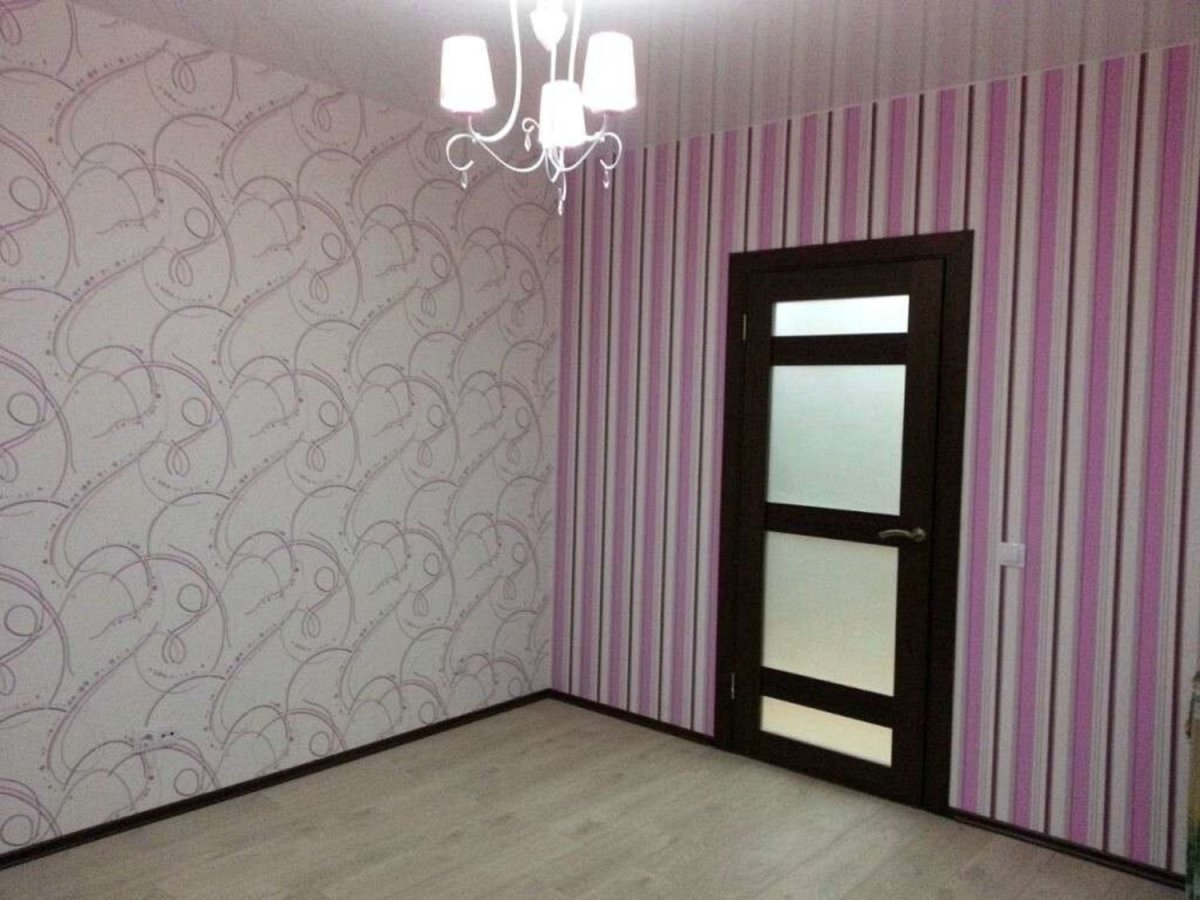 Обои на стену в комнату