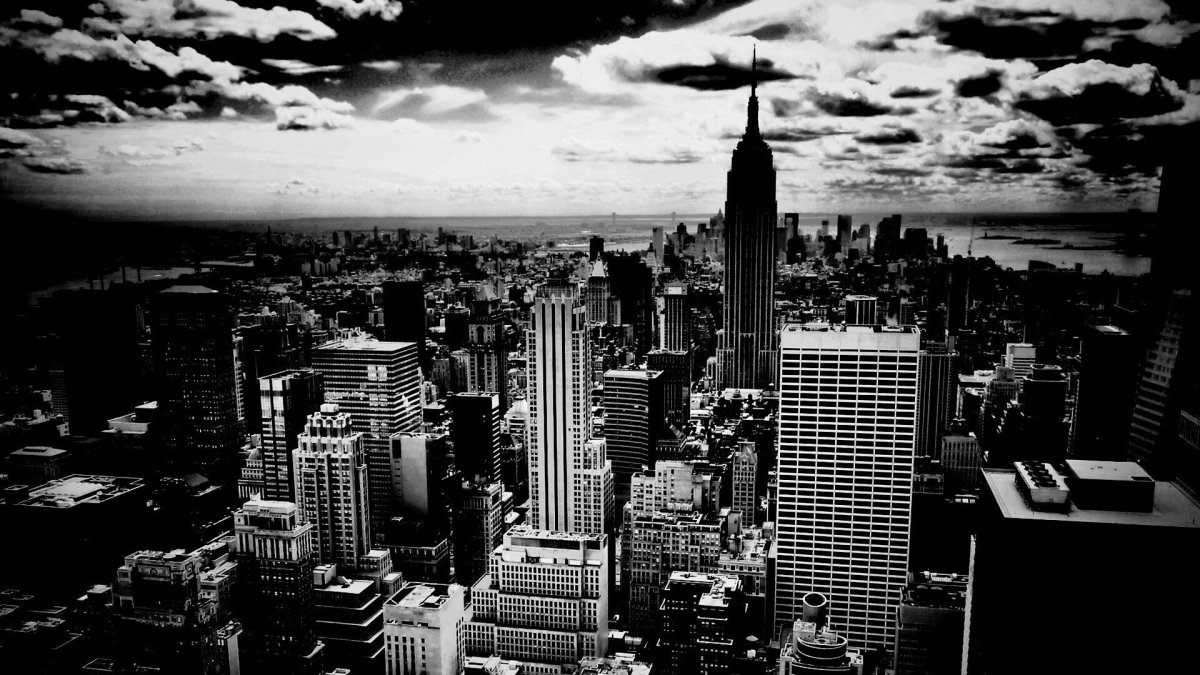 Ночной город черно белый