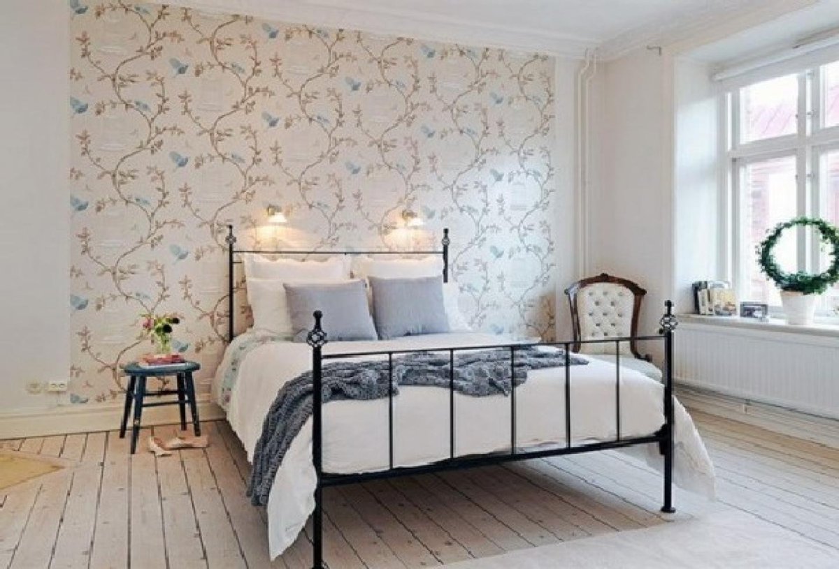 Обои для спальни комбинированные