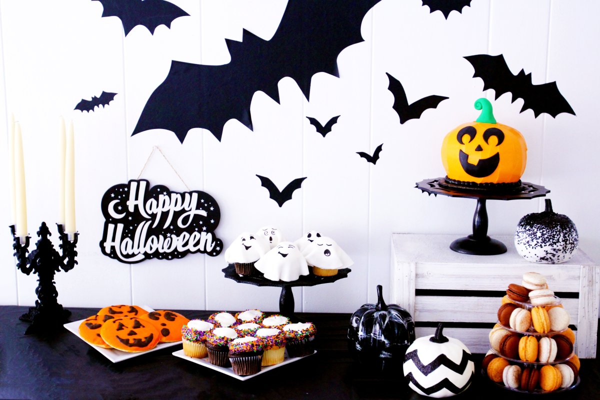 Украшение комнаты на Хэллоуин