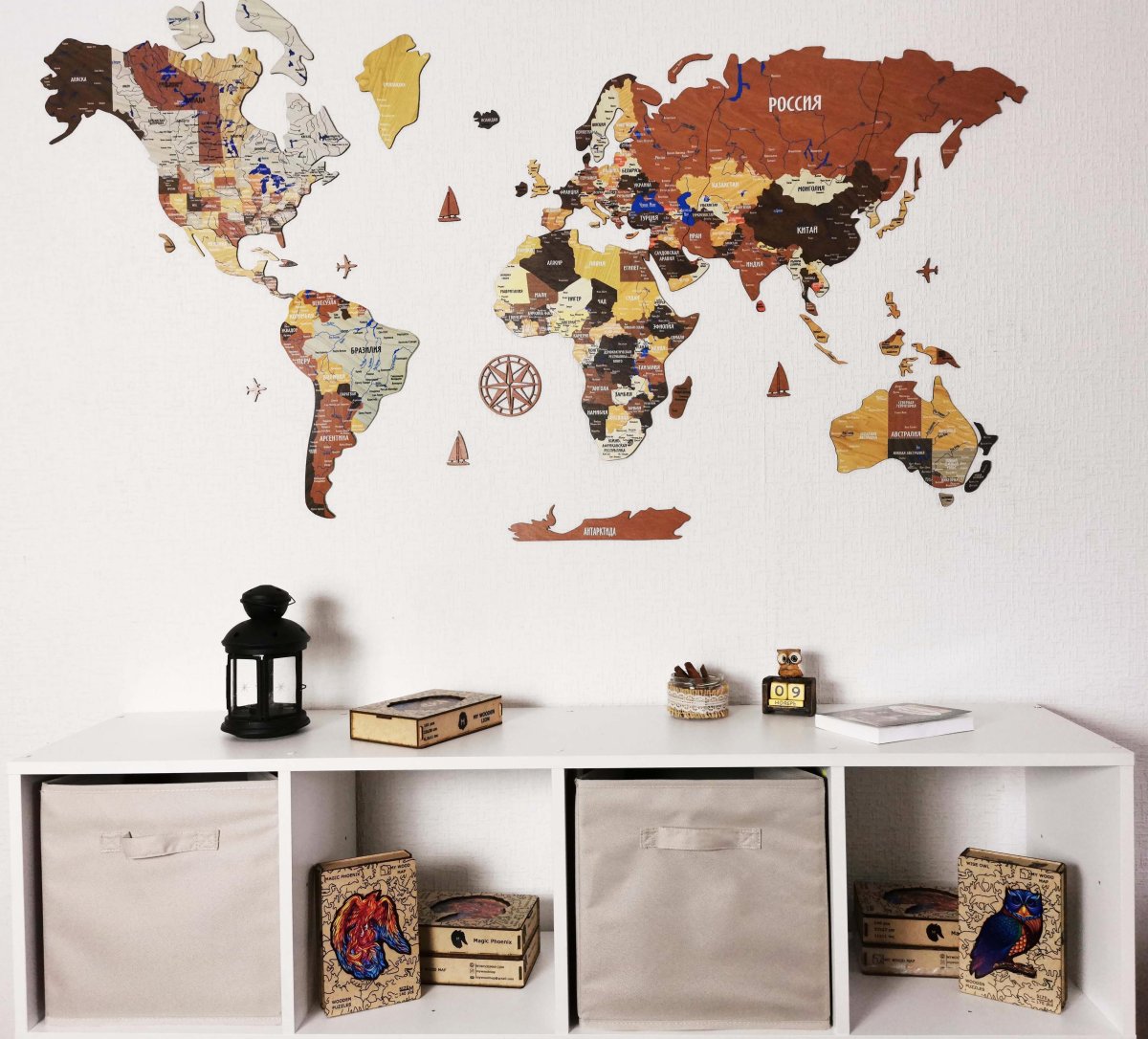 Карта мира из дерева на стену