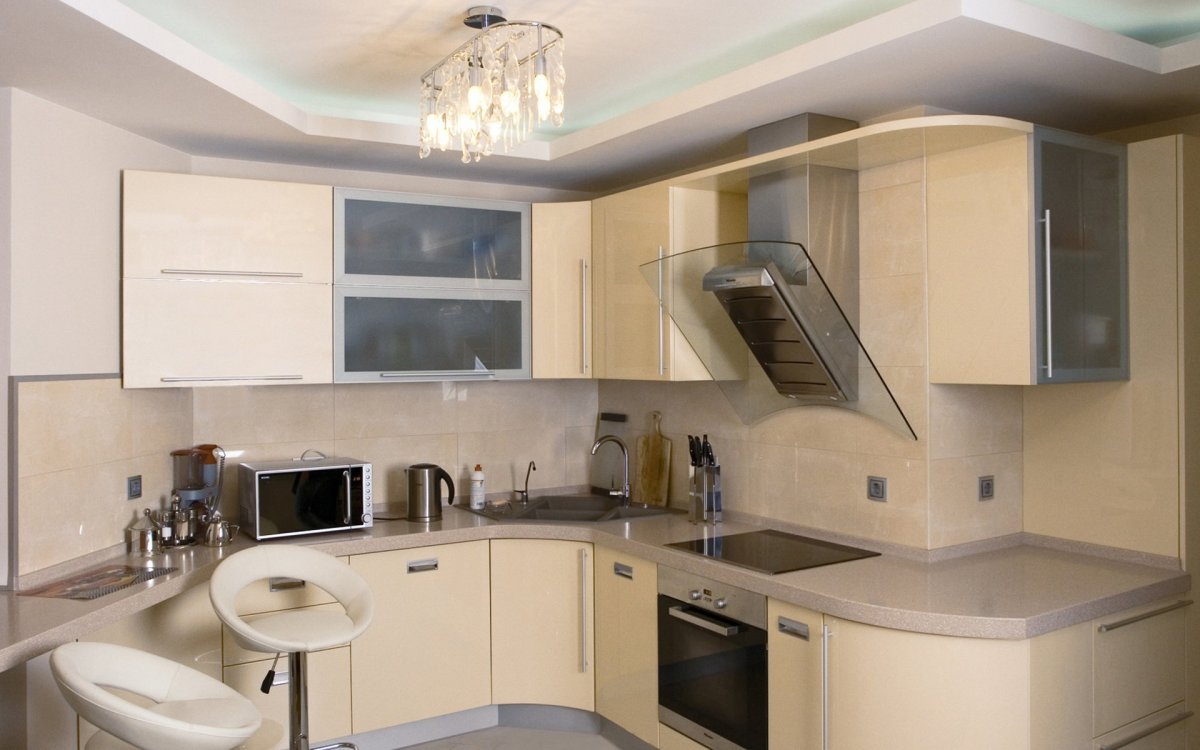 Кухня в бежевых тонах