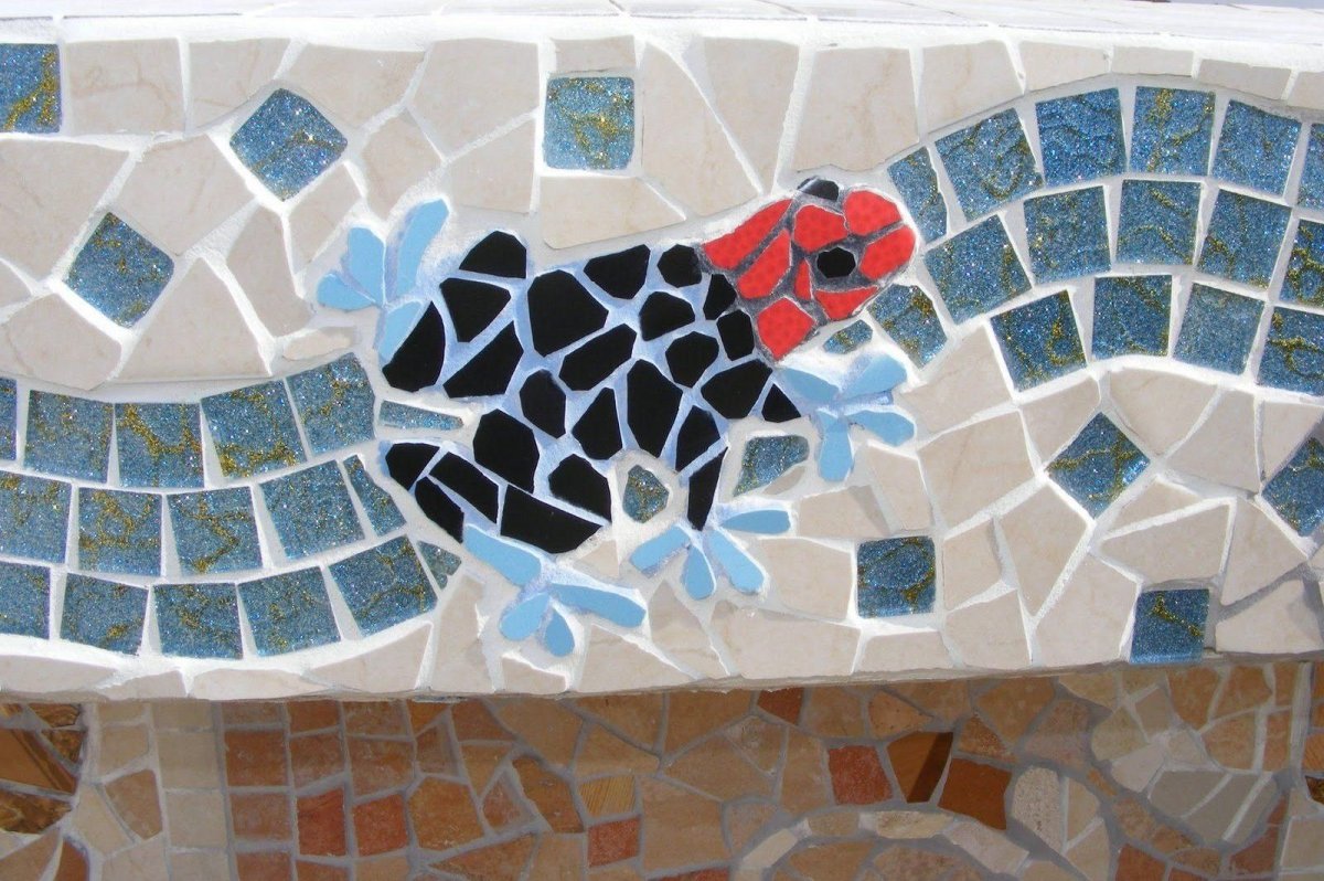 Мозайка из битой плитки