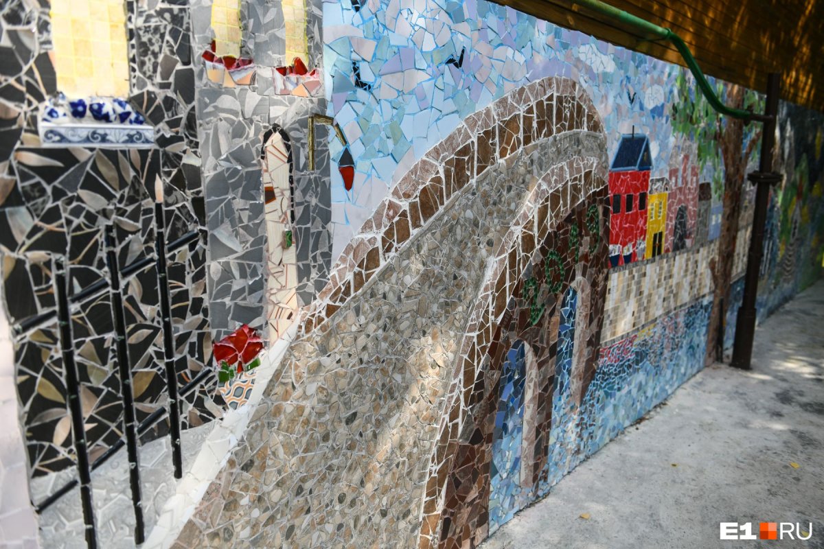 Мозаика из битой плитки