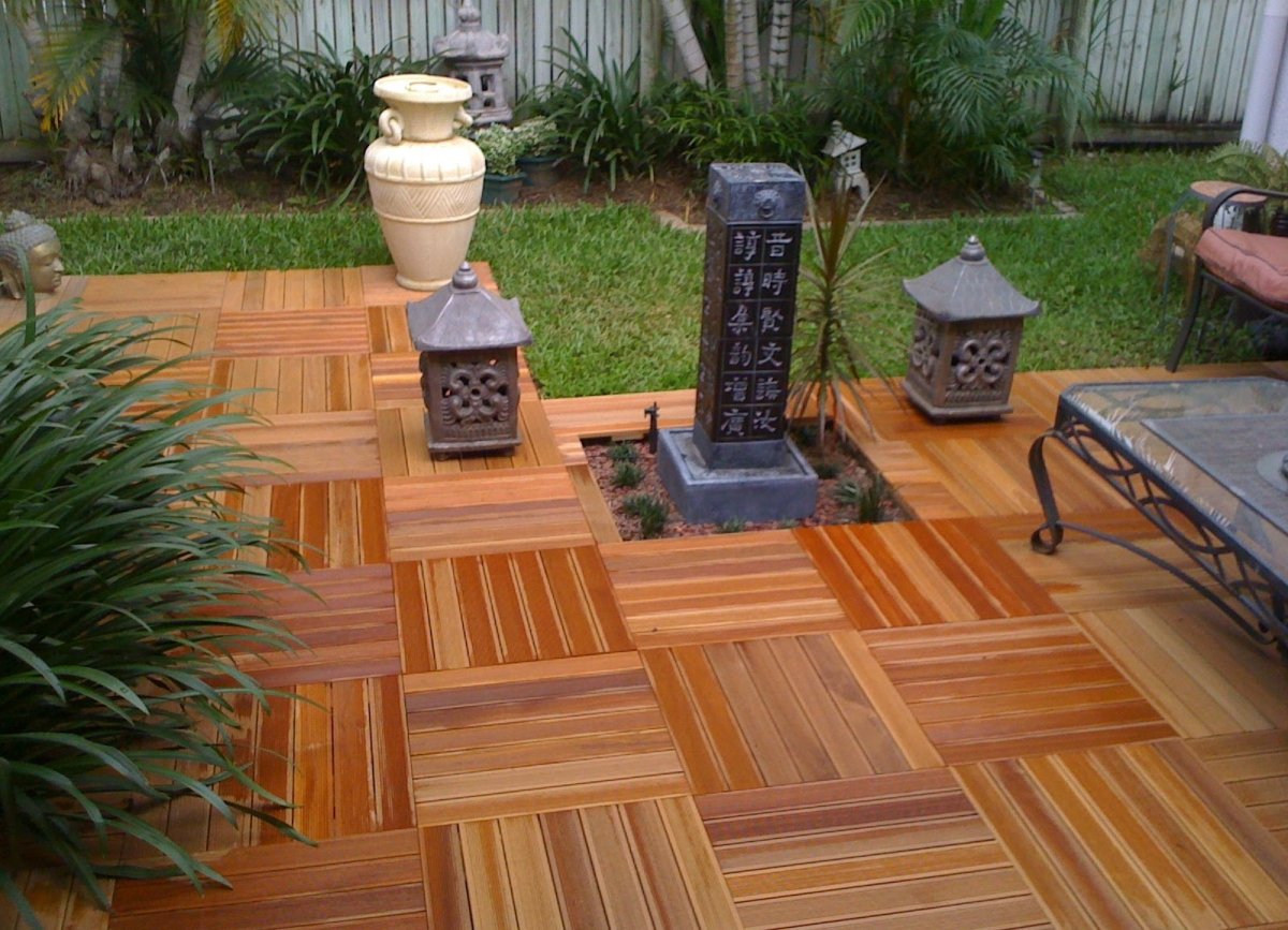 Деревянные плитки для дорожек