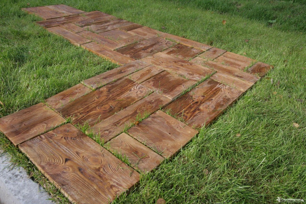 Плитка тротуарная "три доски" (300*300*30мм)