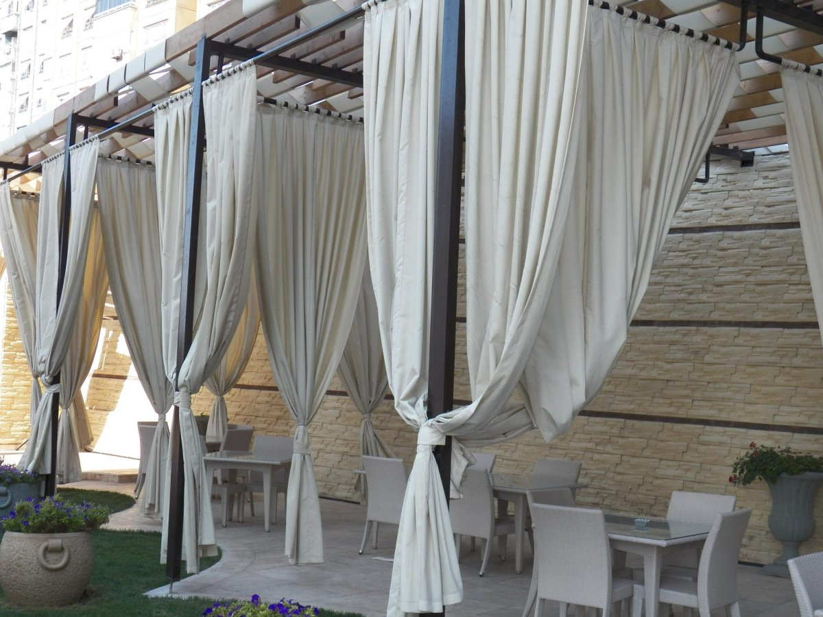 Шторы для уличной веранды