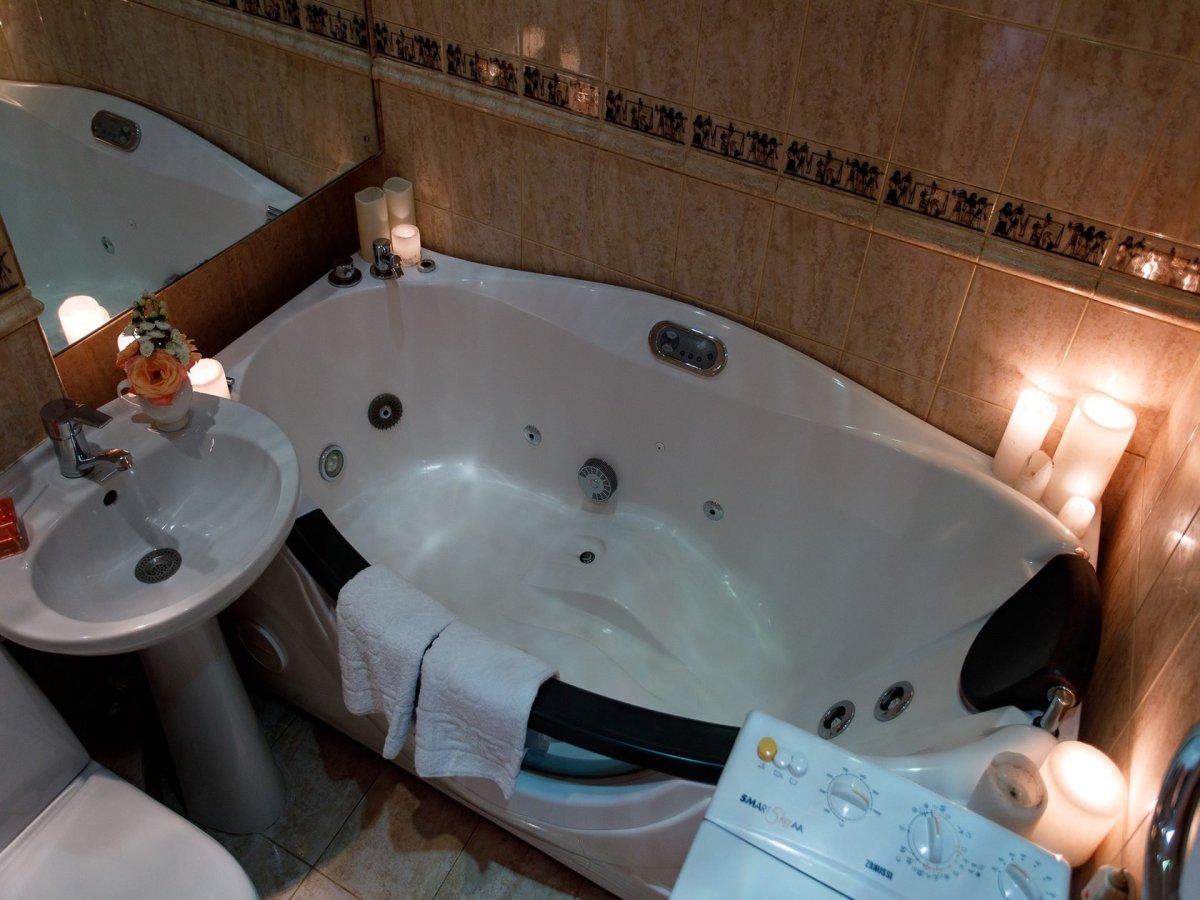 Санузел с джакузи