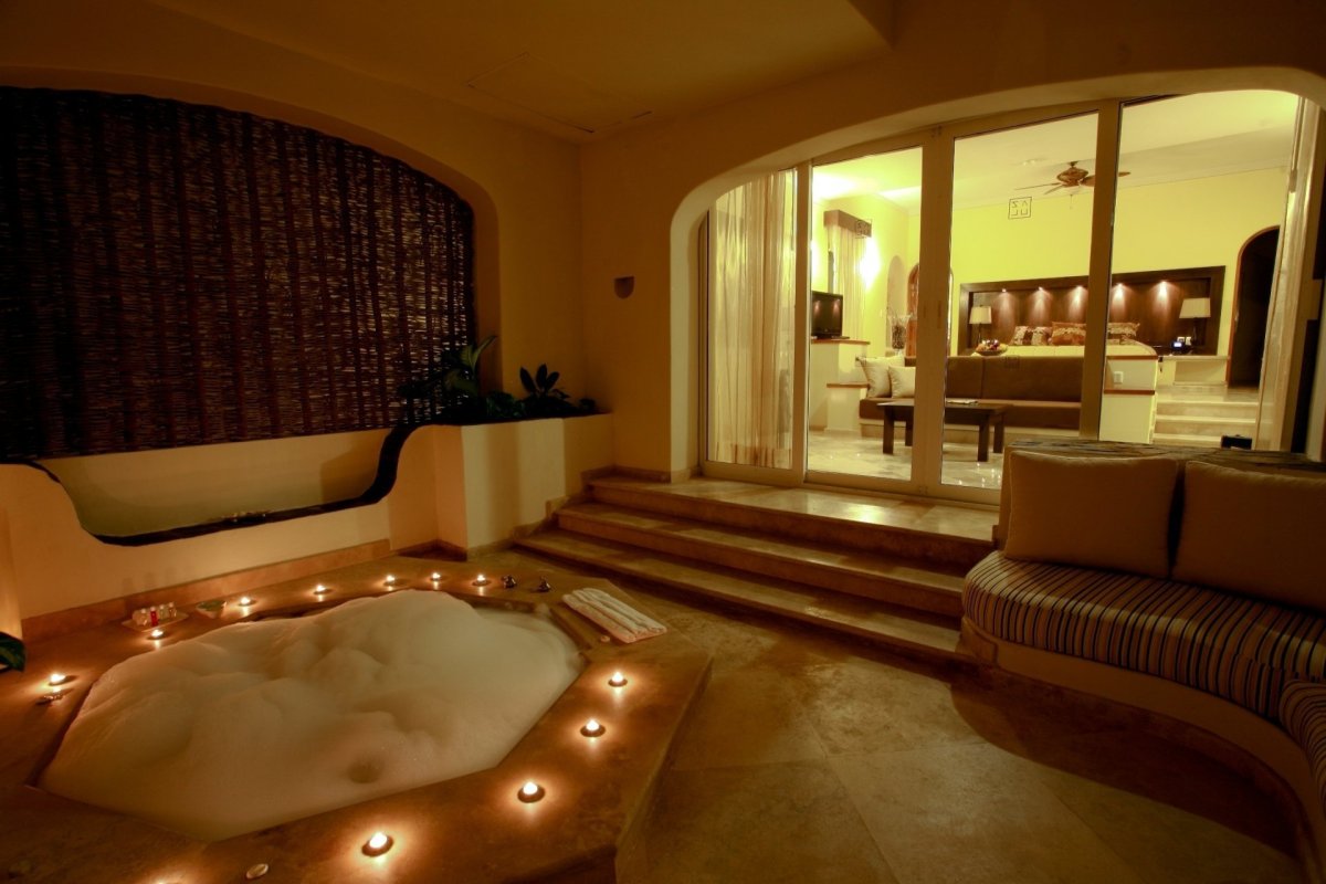 Комната с джакузи