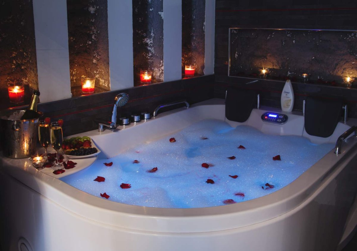 Жозефина джакузи